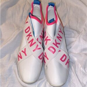 DKNY vibrant wedge casual slip on sneakers